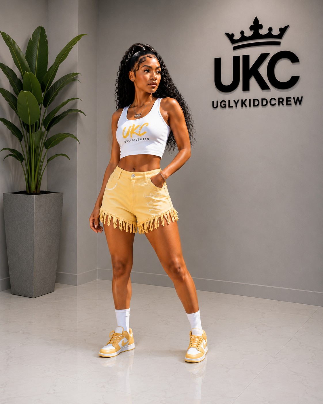 "Motto" fringe shorts